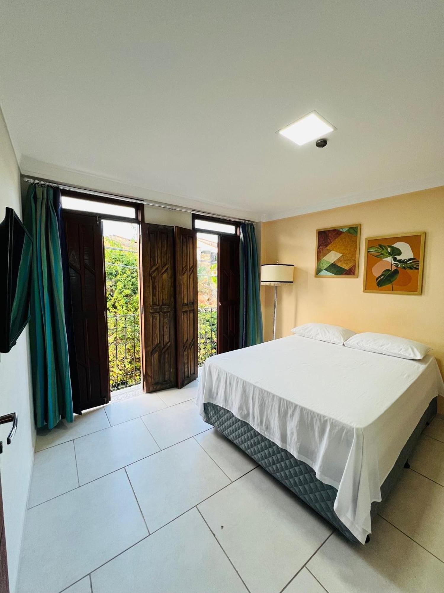Homestay Casa Almeida Salvador